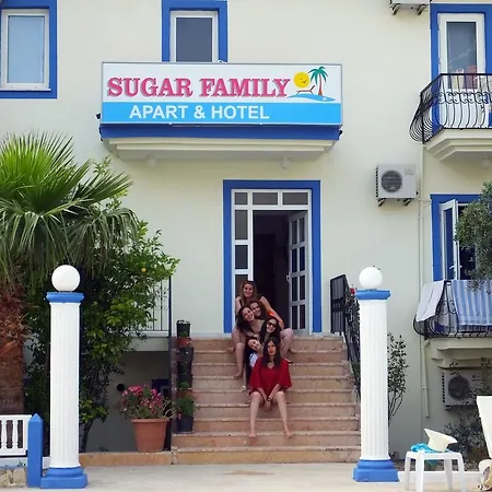 Aparthotel Sugar Family