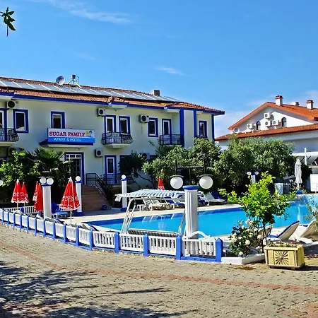 Aparthotel Sugar Family *