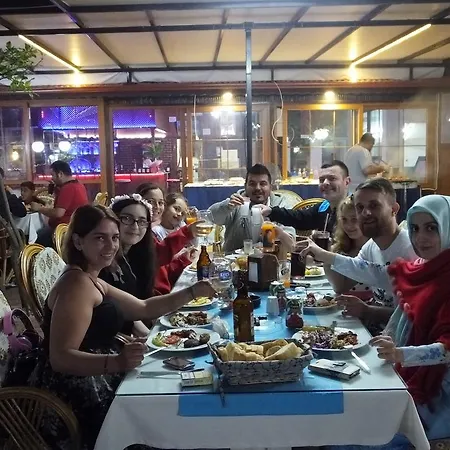 Aparthotel Sugar Family